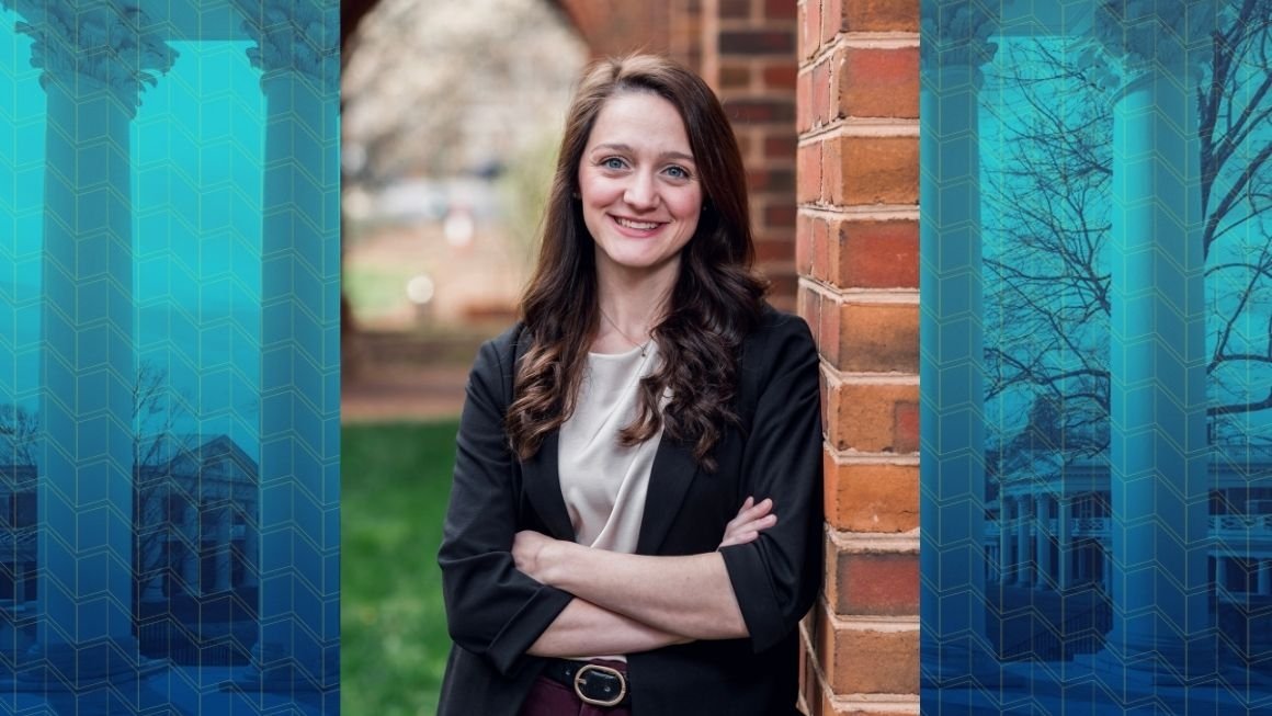 Elizabeth Carr headshot