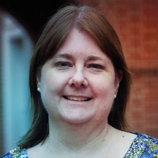 Catherine Thompson headshot