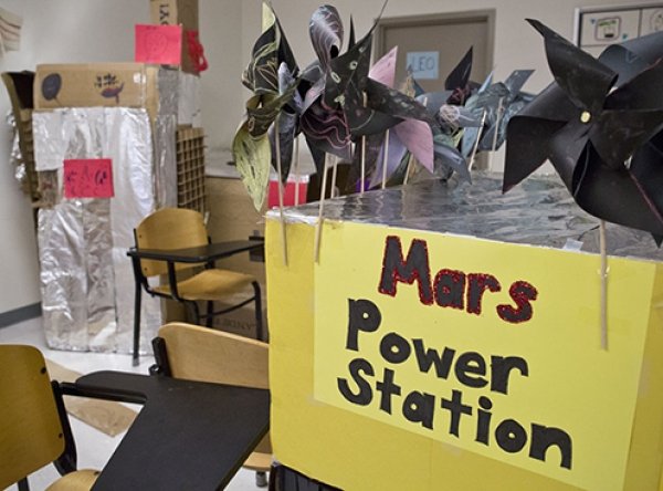 sep_mars_checkerboard_2022-11-28.jpg Box with words "Mars Power Station" on the side