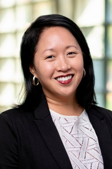 Headshot of Tracy Sweet